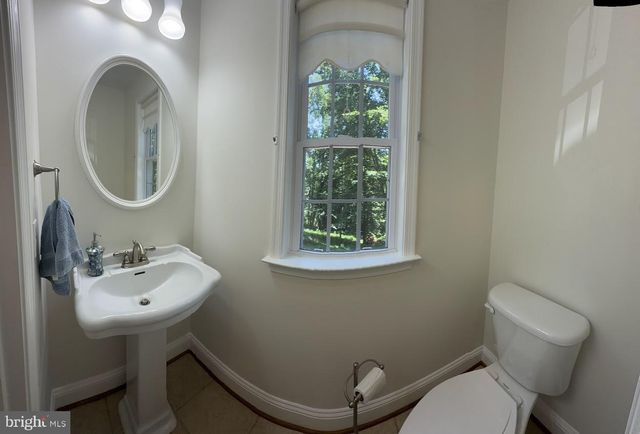 68 VIEW DR, Front Royal, VA 22630