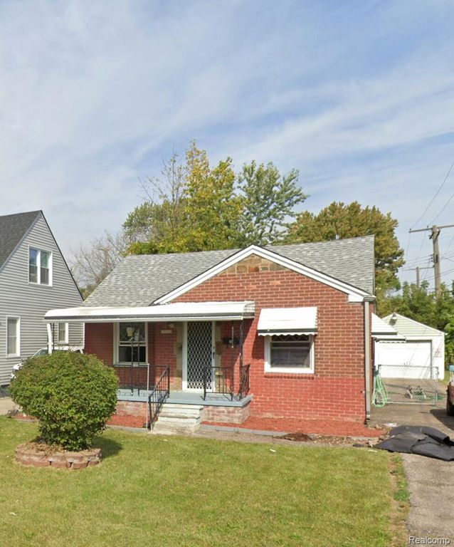 13505 Saint Andrews Avenue, Warren, MI 48089