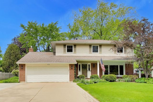 620 Harvard Lane, Libertyville, IL 60048