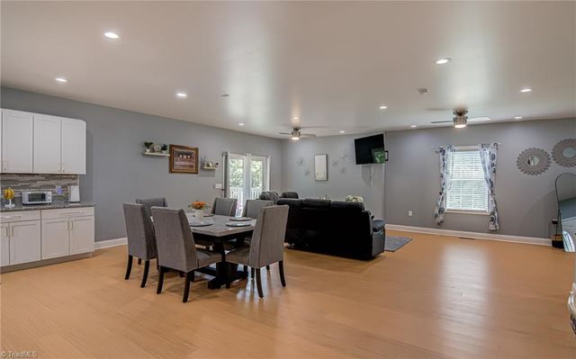 5035 Scenic Drive, Winston-salem, NC 27105