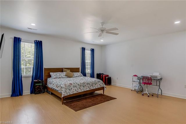 5035 Scenic Drive, Winston-salem, NC 27105