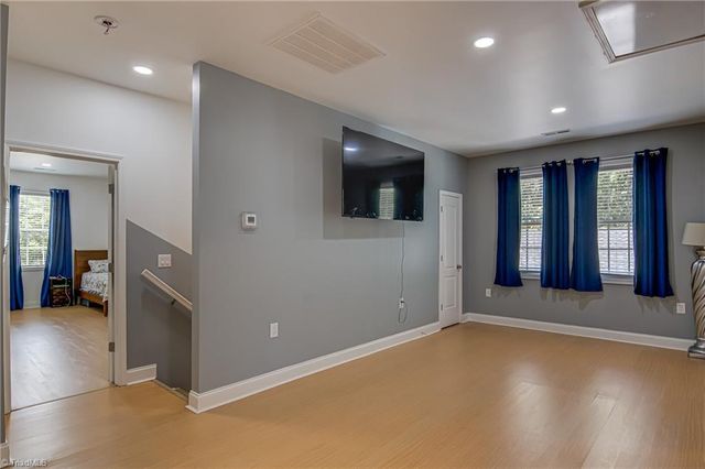 5035 Scenic Drive, Winston-salem, NC 27105