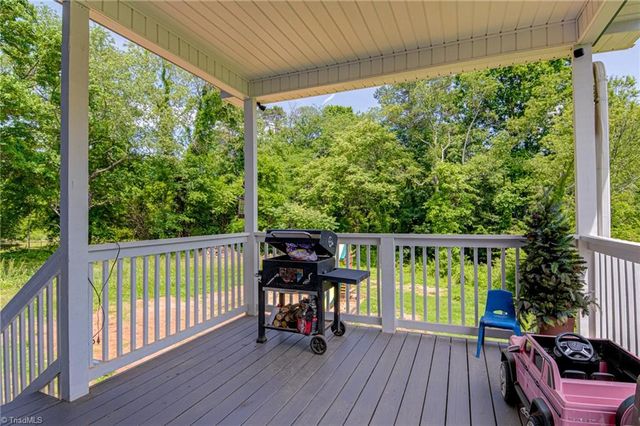 5035 Scenic Drive, Winston-salem, NC 27105