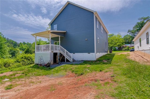 5035 Scenic Drive, Winston-salem, NC 27105