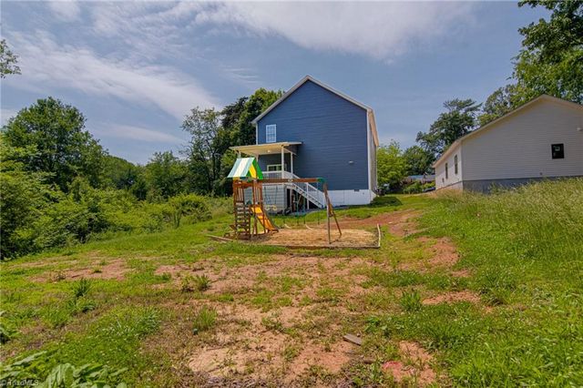 5035 Scenic Drive, Winston-salem, NC 27105