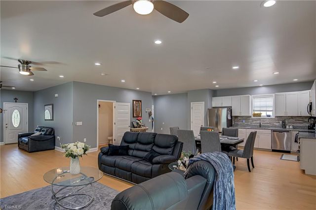 5035 Scenic Drive, Winston-salem, NC 27105