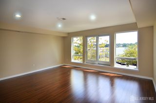 368 Rector Street 209, Perth Amboy, NJ 08861