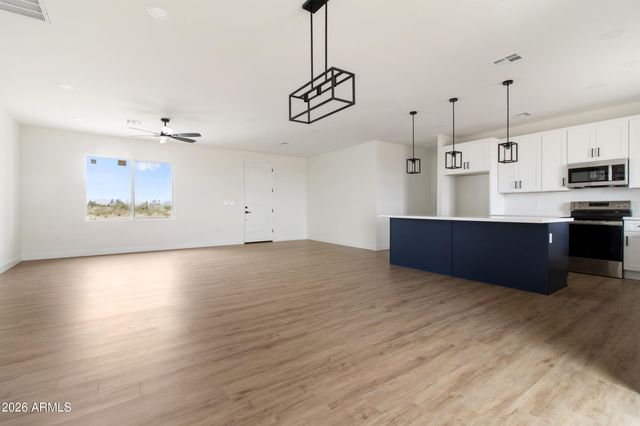 37313 W Georgia Avenue, Tonopah, AZ 85354