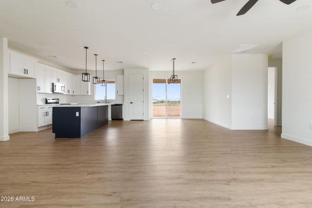 37313 W Georgia Avenue, Tonopah, AZ 85354