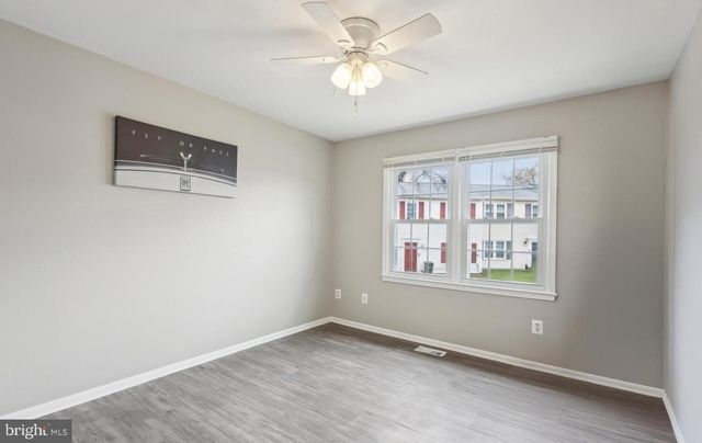 9490 MOOREGATE CT, Lorton, VA 22079