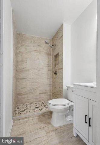 9490 MOOREGATE CT, Lorton, VA 22079