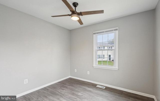 9490 MOOREGATE CT, Lorton, VA 22079