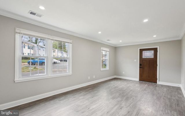9490 MOOREGATE CT, Lorton, VA 22079