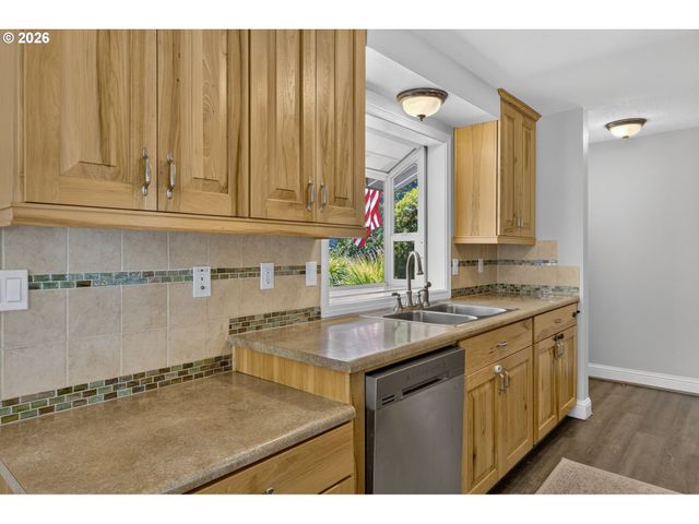 14605 Sw MAY Ct, Sherwood, OR 97140