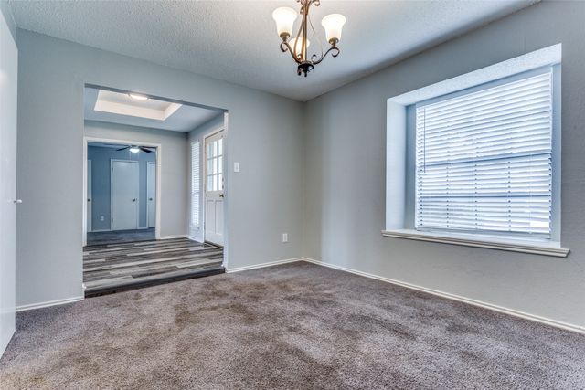 209 W Schreiber Street, Garland, TX 75040