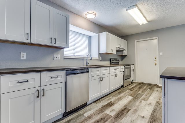 209 W Schreiber Street, Garland, TX 75040