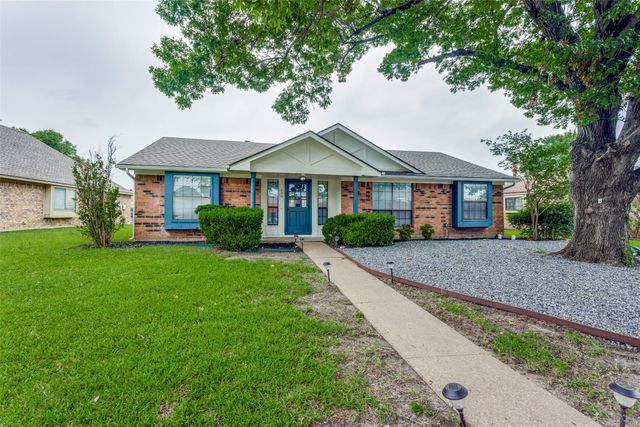 209 W Schreiber Street, Garland, TX 75040