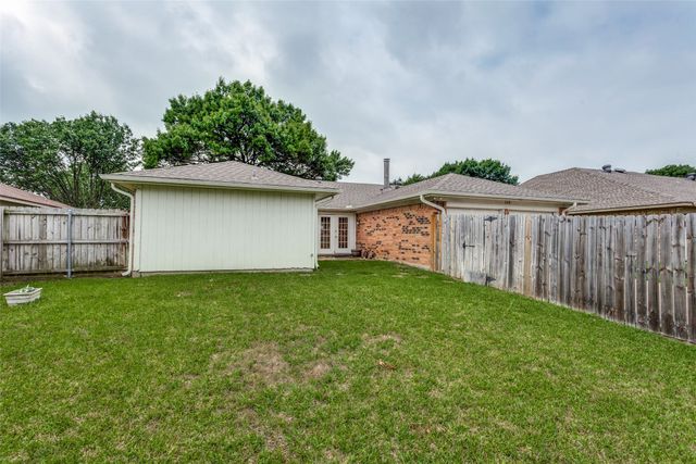 209 W Schreiber Street, Garland, TX 75040