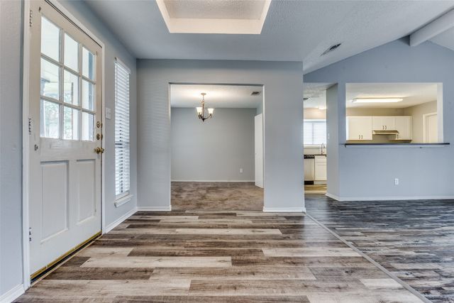 209 W Schreiber Street, Garland, TX 75040