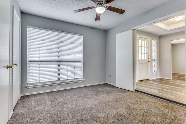 209 W Schreiber Street, Garland, TX 75040