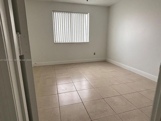 440 S Park Rd 4-303, Hollywood, FL 33021