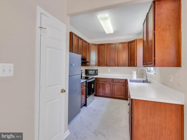 21781 TOTTENHAM HALE CT, Sterling, VA 20166