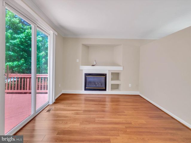 21781 TOTTENHAM HALE CT, Sterling, VA 20166