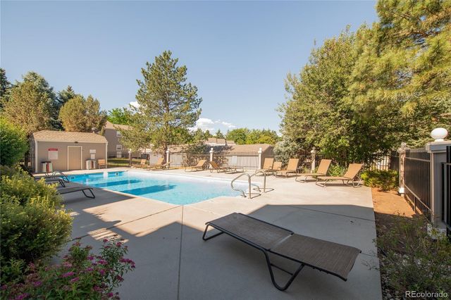 5735 W Atlantic Place 101, Lakewood, CO 80227
