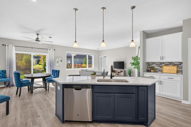 13650 Crownline Drive NE, Prior Lake, MN 55372