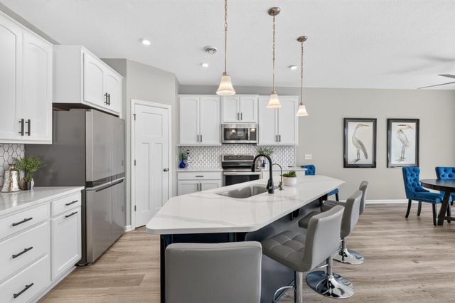 13650 Crownline Drive NE, Prior Lake, MN 55372