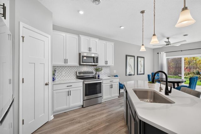 13650 Crownline Drive NE, Prior Lake, MN 55372