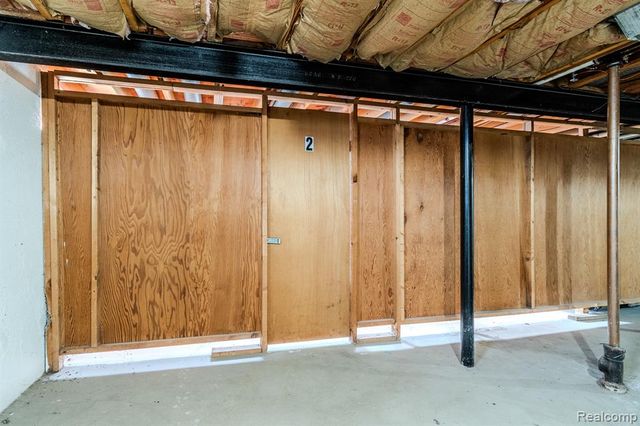 474 Fox Hills Drive 2, Bloomfield Hills, MI 48304