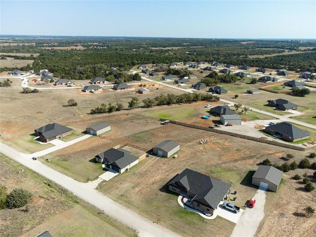 2661 Secretariat Pass, Guthrie, OK 73044