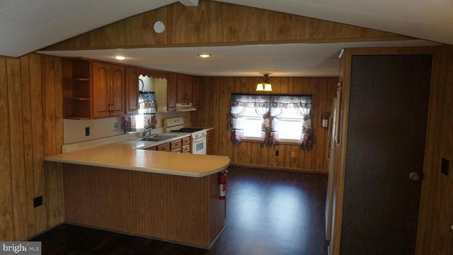 572 MILES STANDISH LANE, Buena, NJ 08310