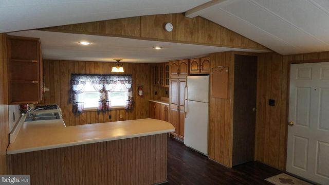 572 MILES STANDISH LANE, Buena, NJ 08310