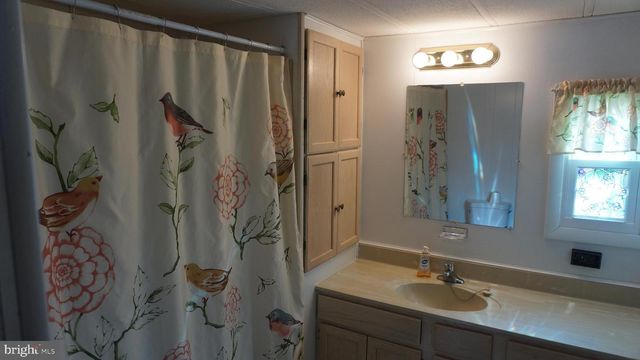 572 MILES STANDISH LANE, Buena, NJ 08310