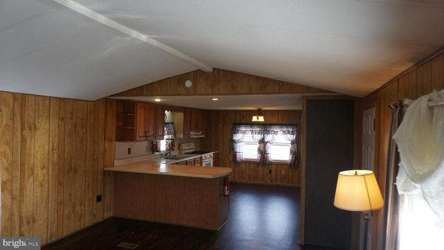 572 MILES STANDISH LANE, Buena, NJ 08310