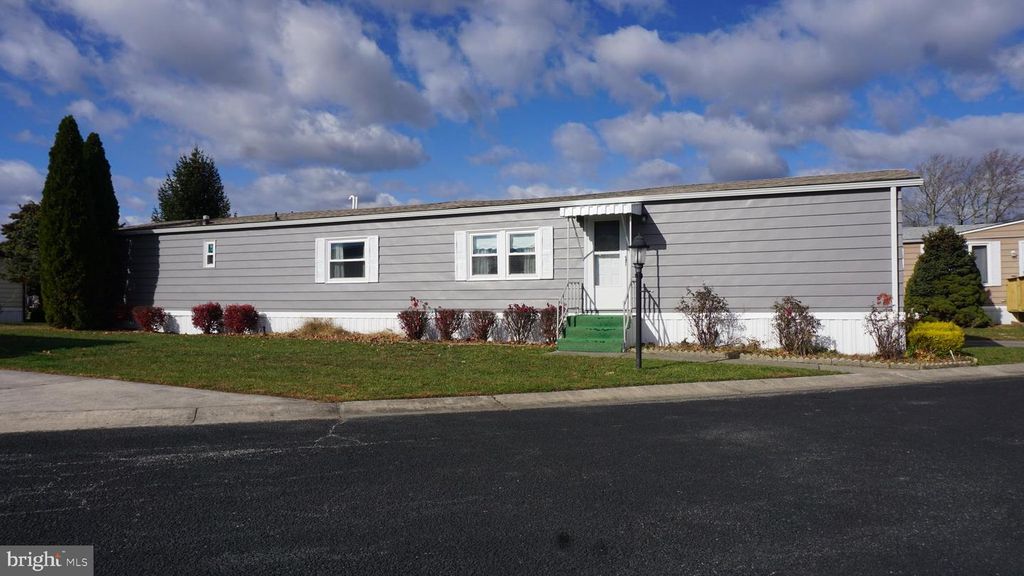 572 MILES STANDISH LANE, Buena, NJ 08310