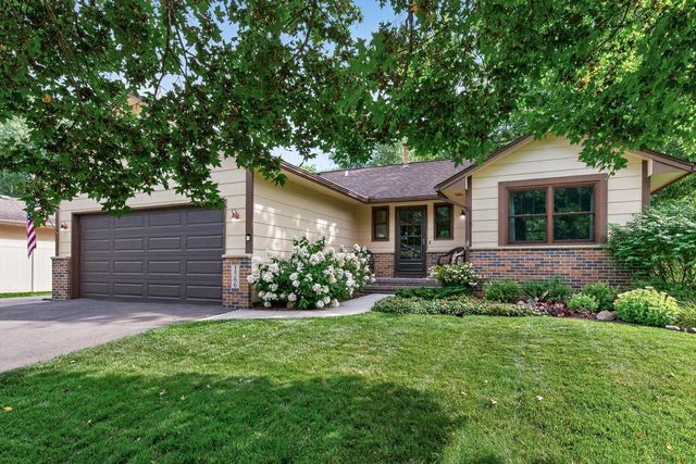 1566 Lamotte Circle, Lino Lakes, MN 55038