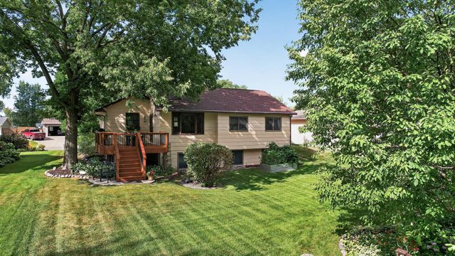 1566 Lamotte Circle, Lino Lakes, MN 55038