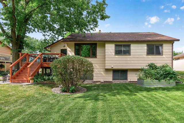 1566 Lamotte Circle, Lino Lakes, MN 55038