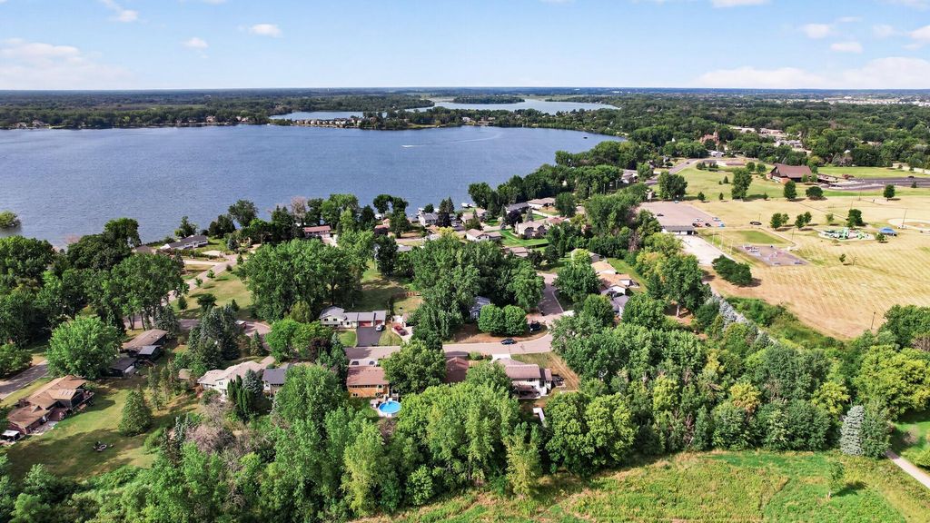 1566 Lamotte Circle, Lino Lakes, MN 55038 — photo 2