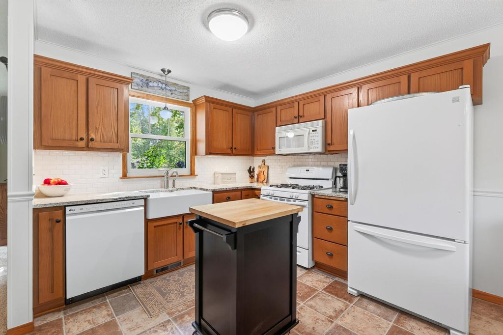 1566 Lamotte Circle, Lino Lakes, MN 55038 — photo 5