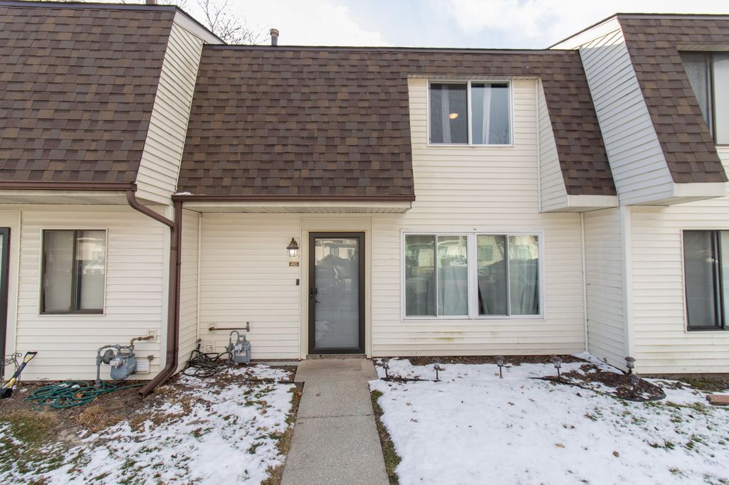 455 E 60th Place, Merrillville, IN 46410