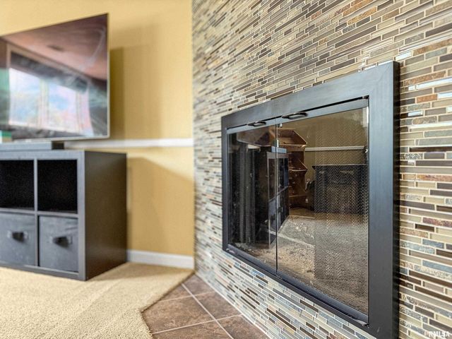 6602 N CHATEAU Place, Peoria, IL 61615