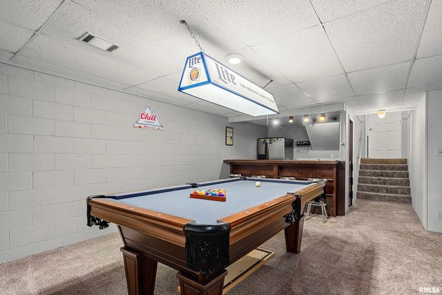 6602 N CHATEAU Place, Peoria, IL 61615