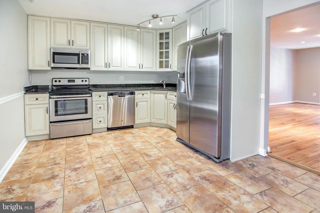 1528 MARLBOROUGH CT, Crofton, MD 21114