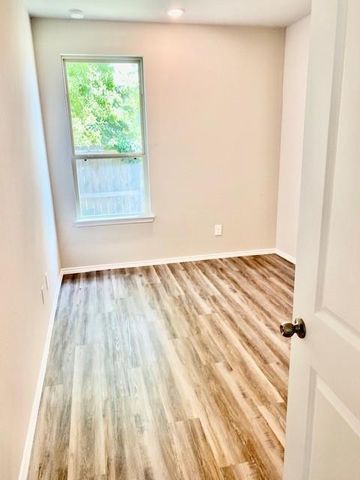 11720 White Cedar, Willis, TX 77318