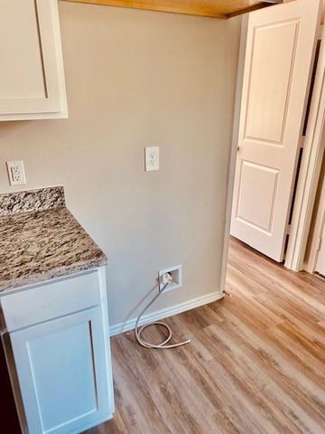 11720 White Cedar, Willis, TX 77318