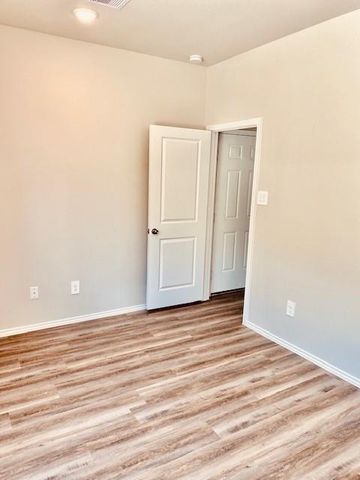 11720 White Cedar, Willis, TX 77318